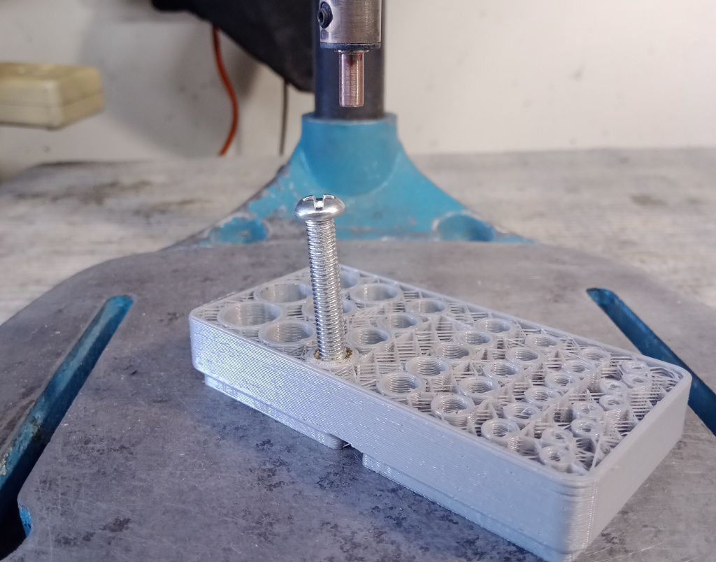 3dprint/heat-inserter/finished-wonk.jpg