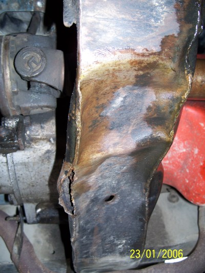 4wd_trips/2010-07-11_Mathias/damage1_chassis.jpg