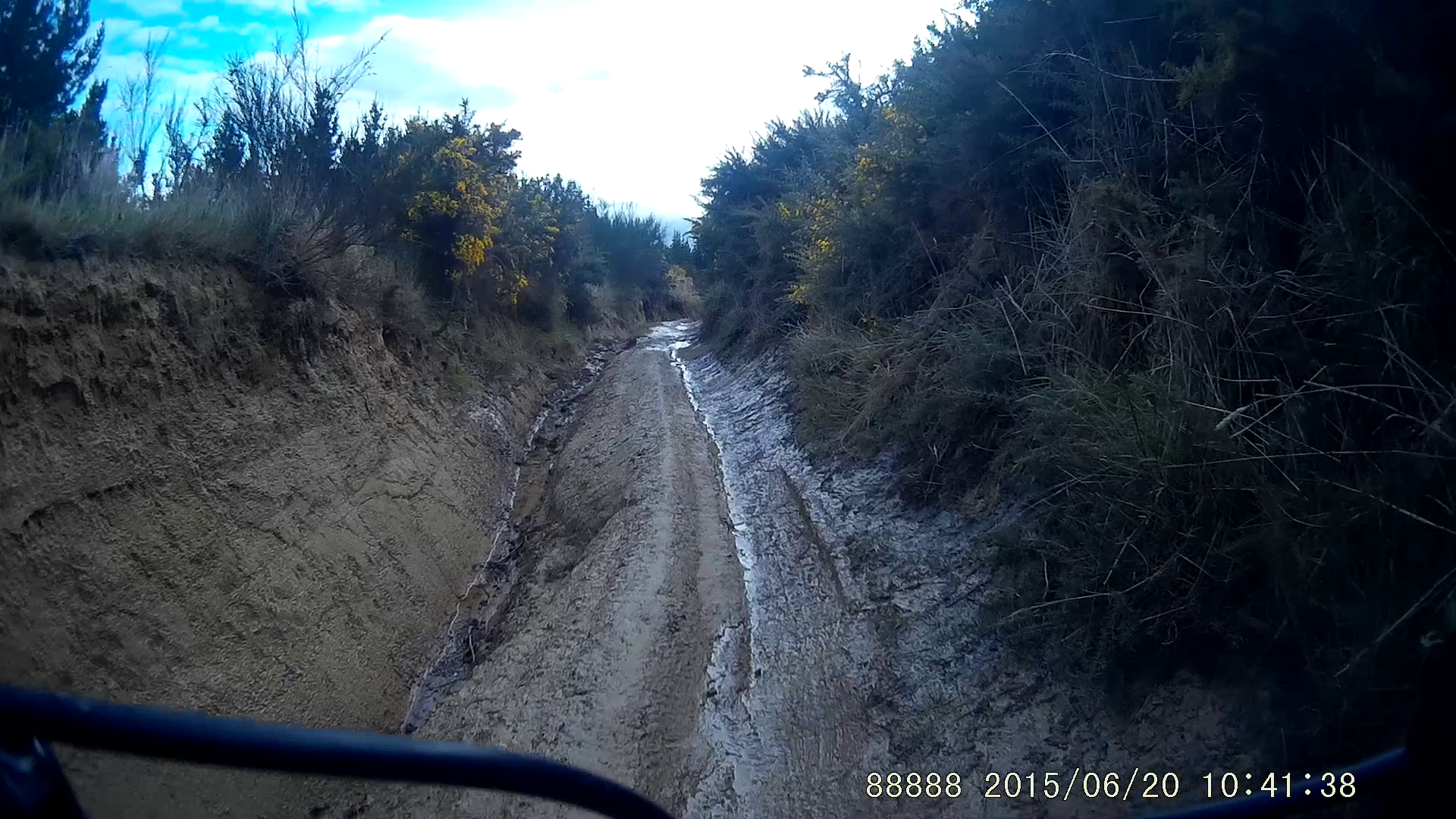 4wd_trips/vlcsnap-2015-07-16-09h02m33s6.png