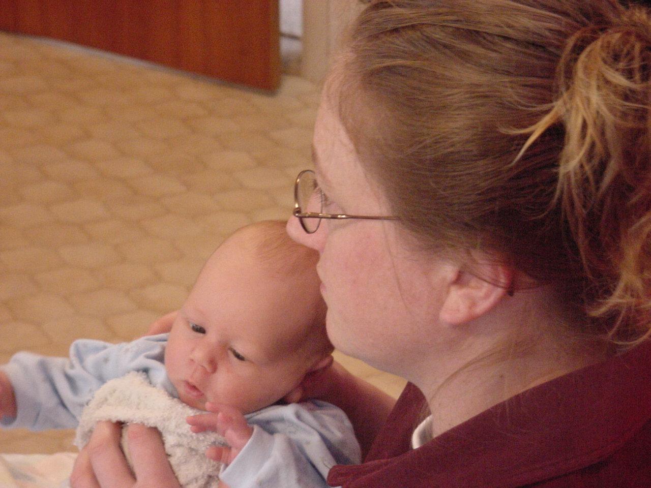 Baby/2003-10-27/MVC-899F.JPG