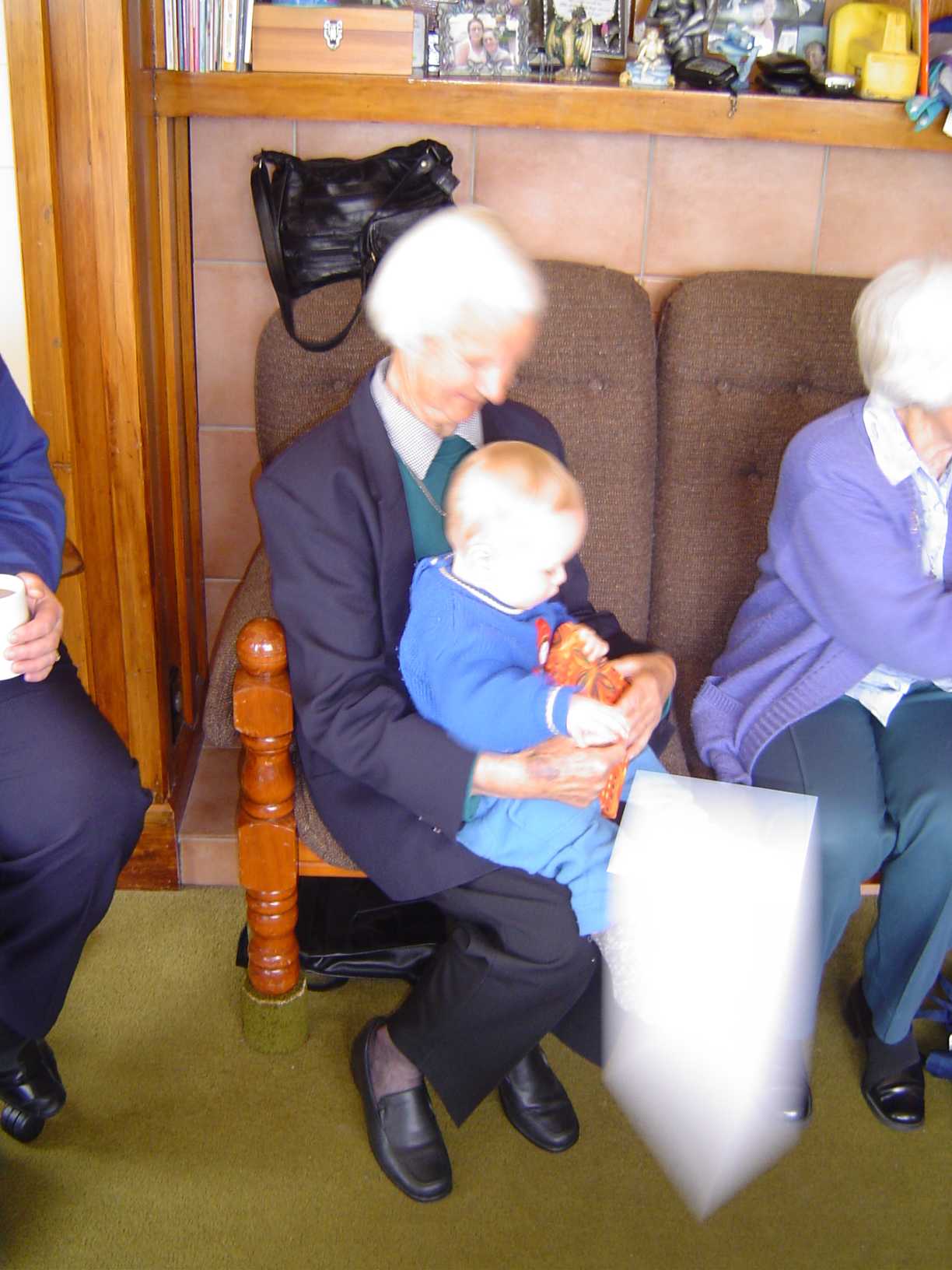 Luke/2004-10-09_First_Birthday/dsc00526.jpg