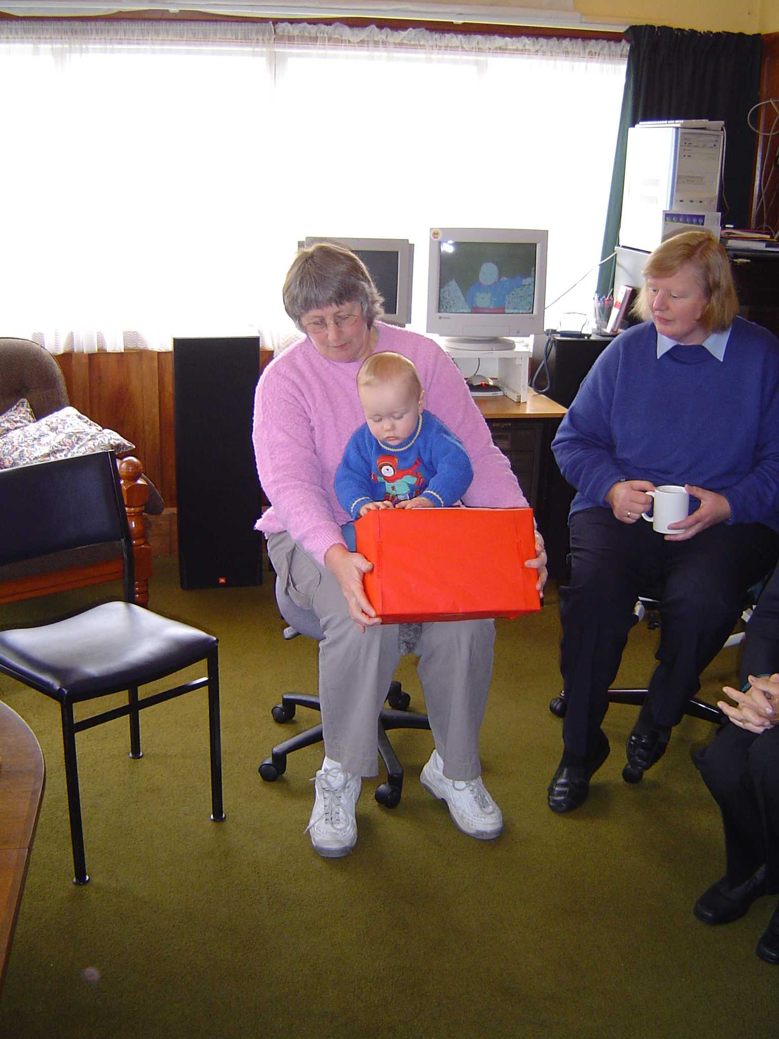 Luke/2004-10-09_First_Birthday/dsc00534.jpg