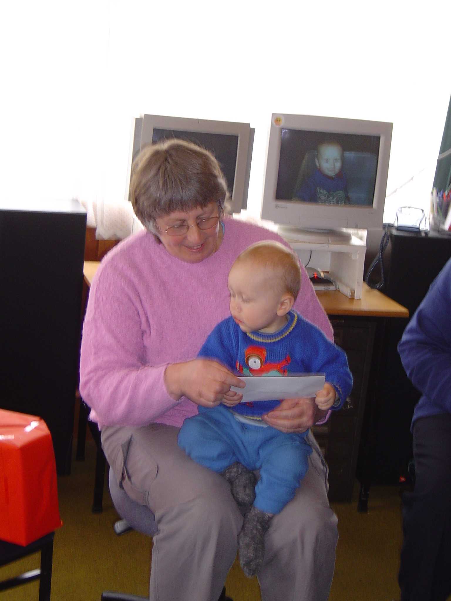 Luke/2004-10-09_First_Birthday/dsc00535.jpg