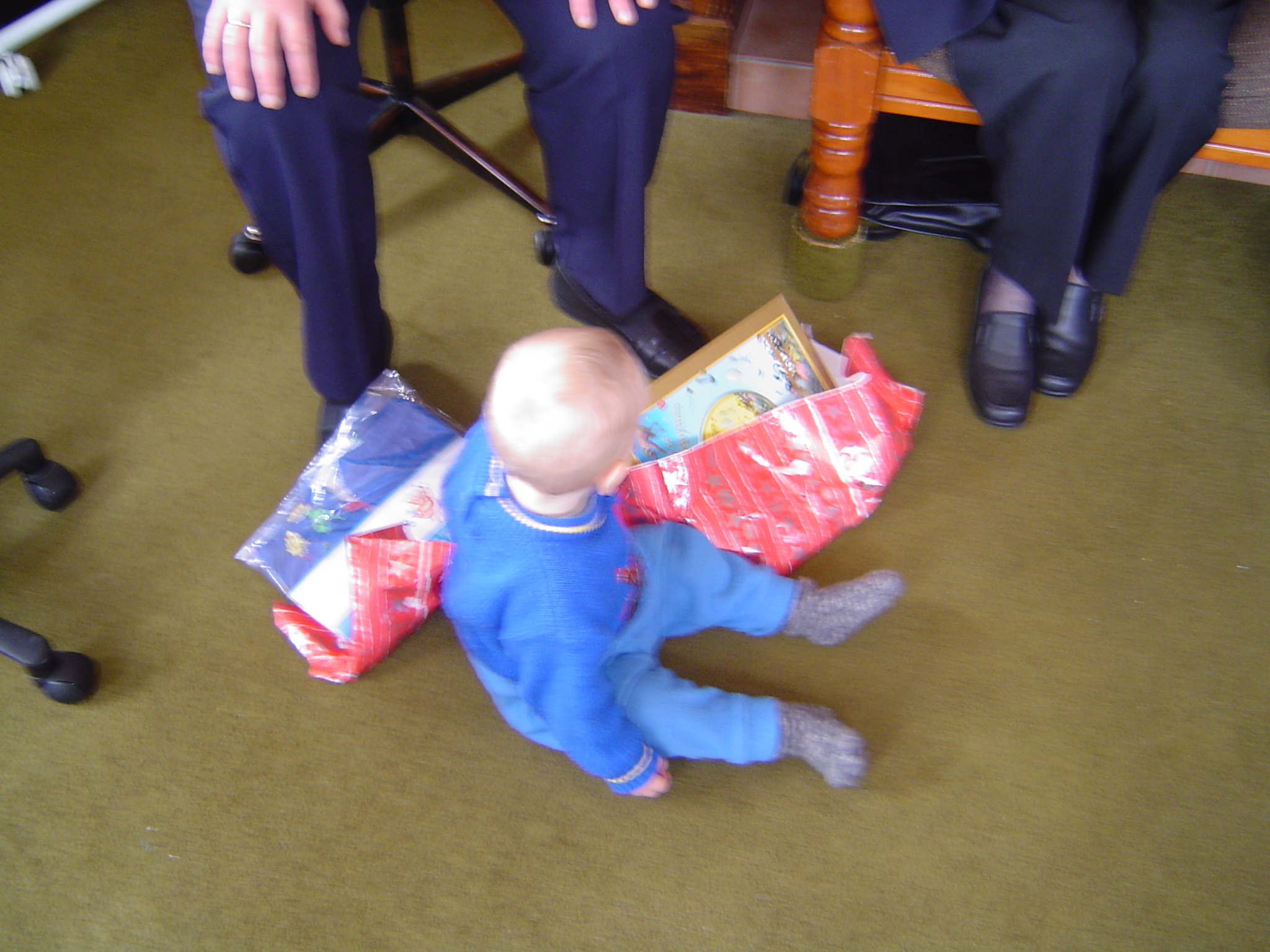 Luke/2004-10-09_First_Birthday/dsc00564.jpg