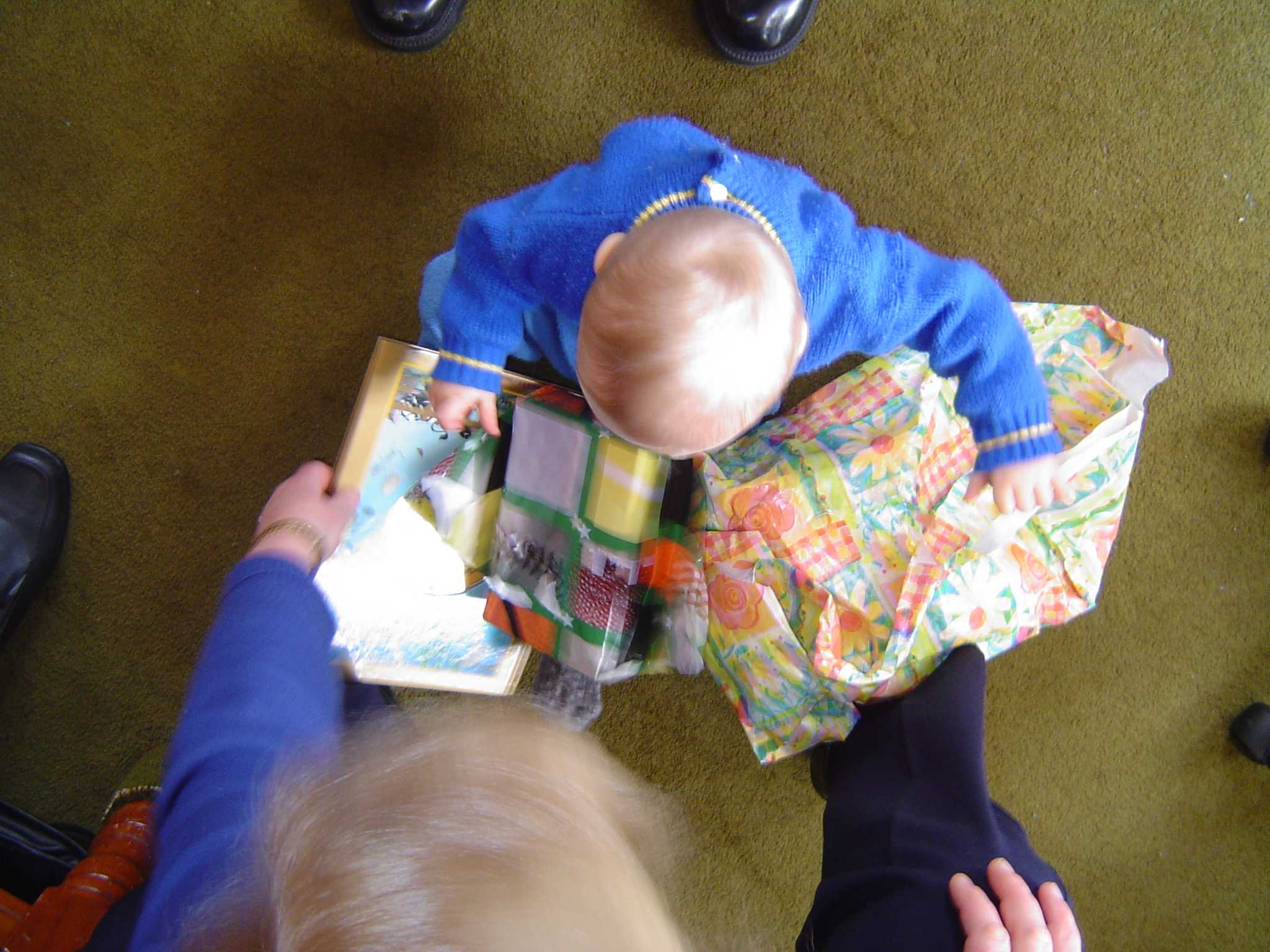 Luke/2004-10-09_First_Birthday/dsc00573.jpg