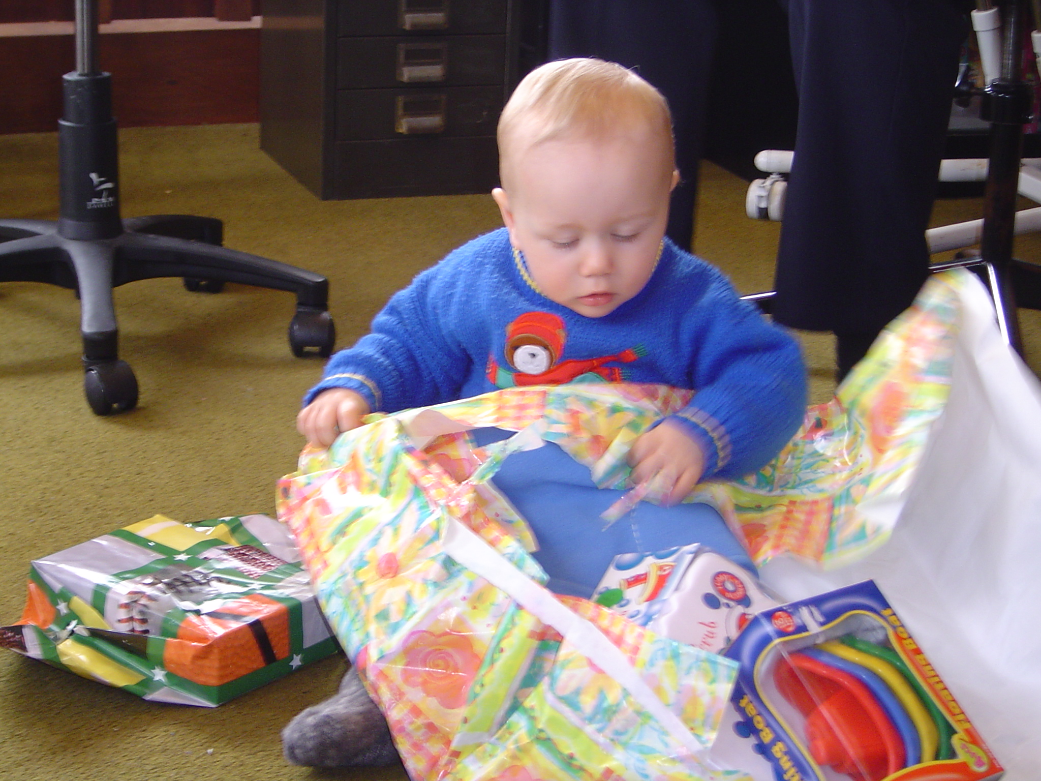 Luke/2004-10-09_First_Birthday/dsc00577.jpg