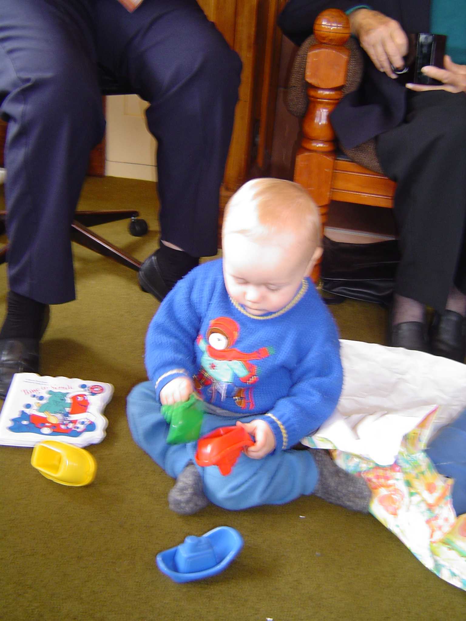 Luke/2004-10-09_First_Birthday/dsc00588.jpg