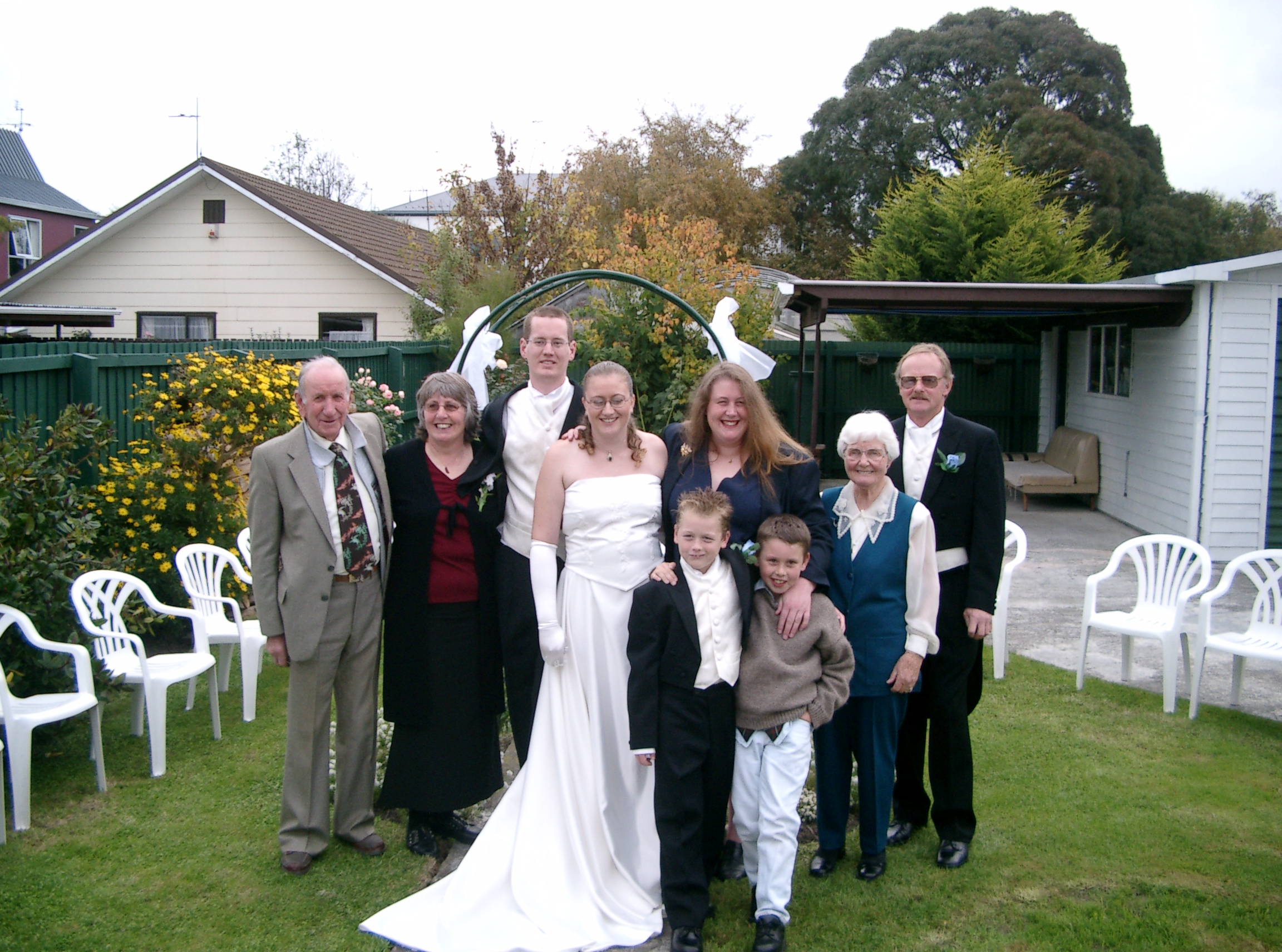 Wedding/sam/arch-AlexChrisCDDanBelindaAndrewDulcieJohn3.jpg