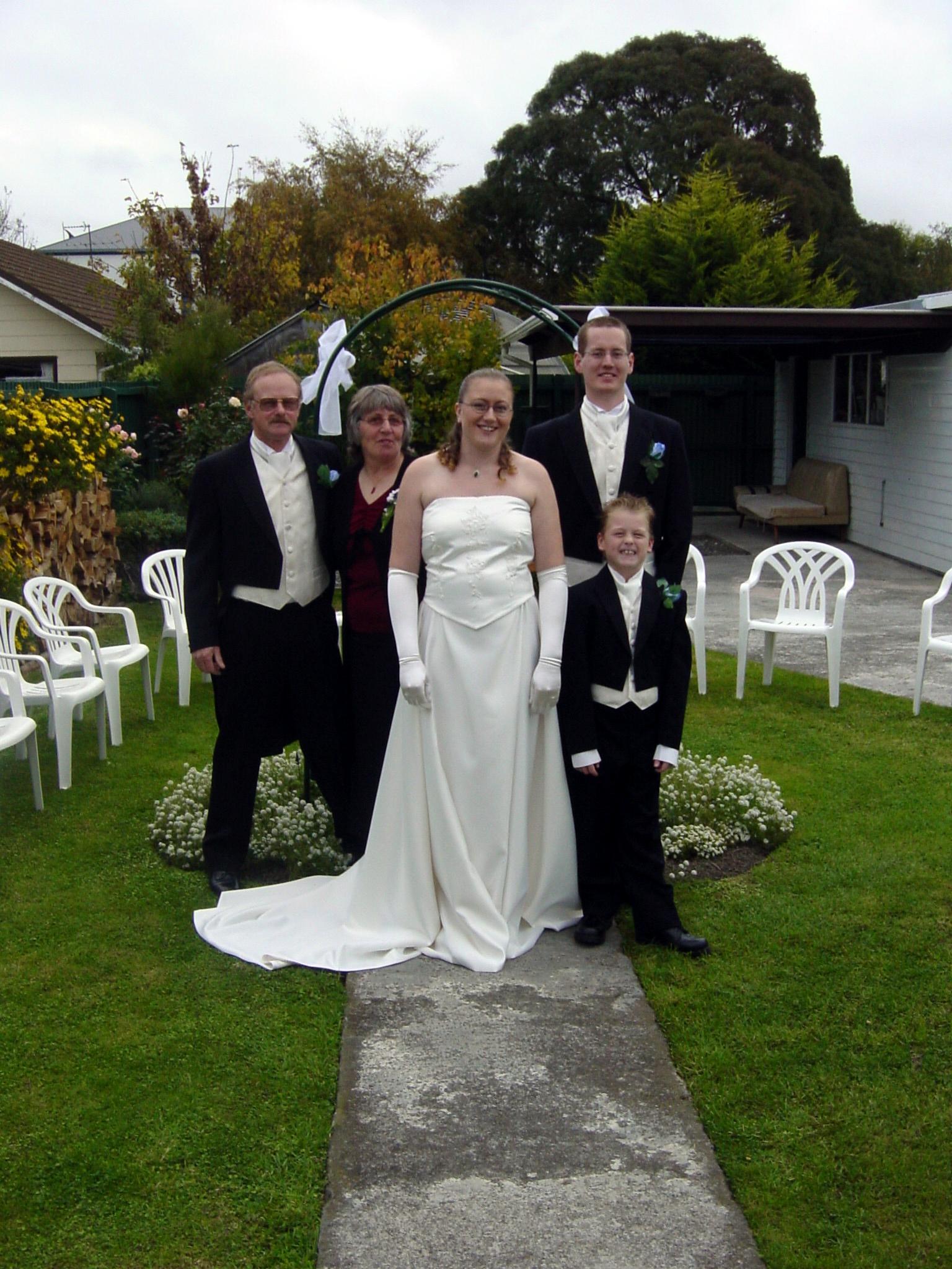 Wedding/sony/arch-JohnChristineDCDaniel2.jpg