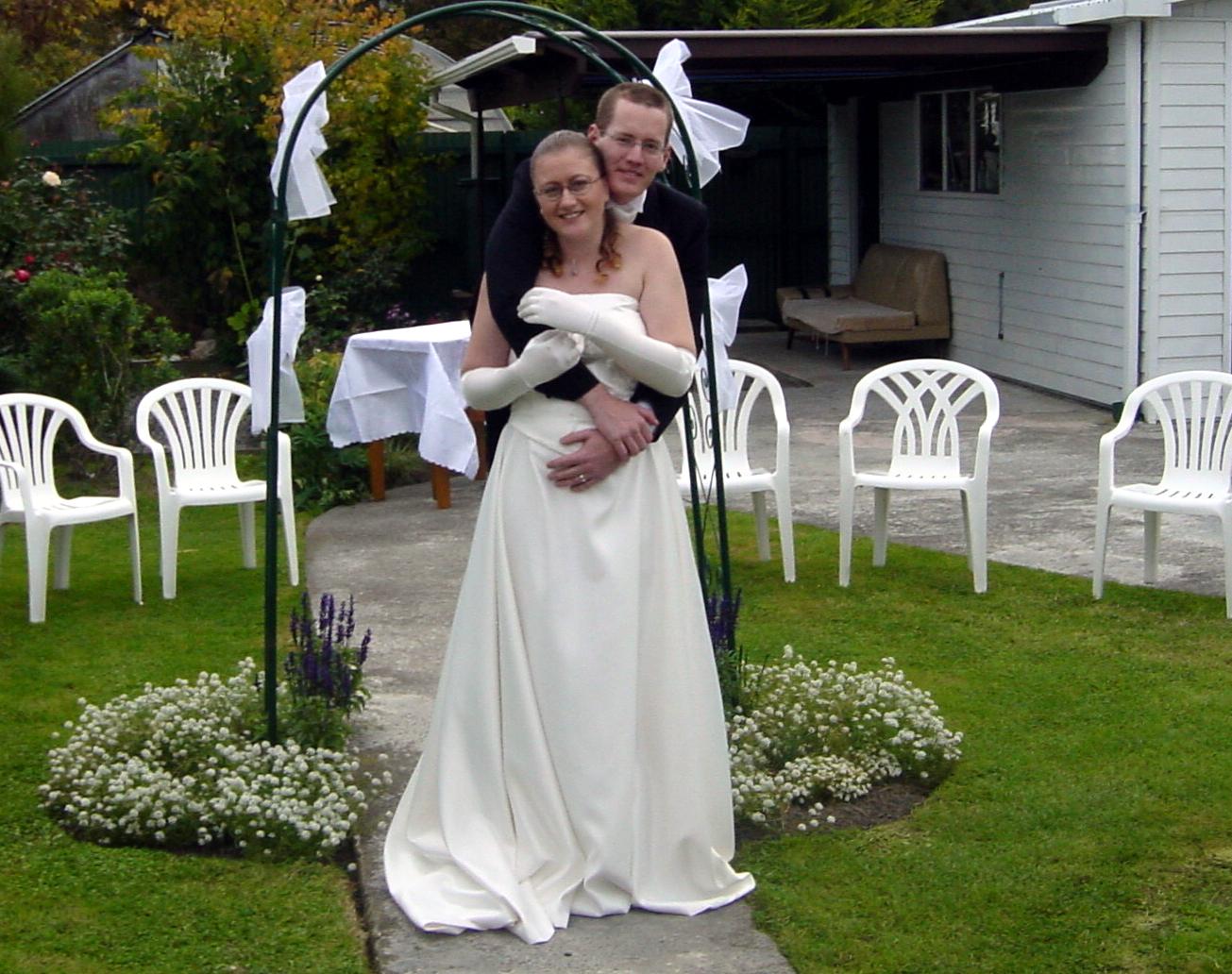 Wedding/sony/cuddle3.jpg