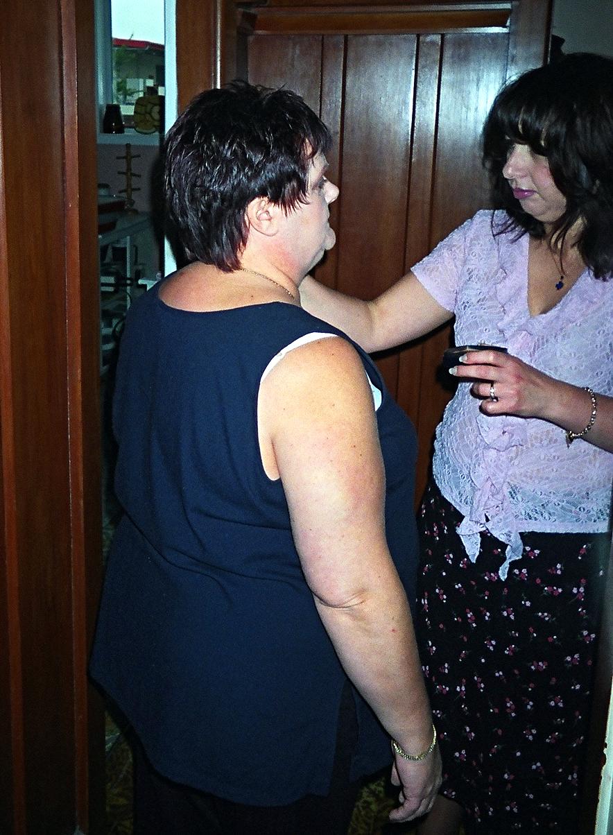 Wedding/unclejohn/donnas-Donna_and_Irini.jpg