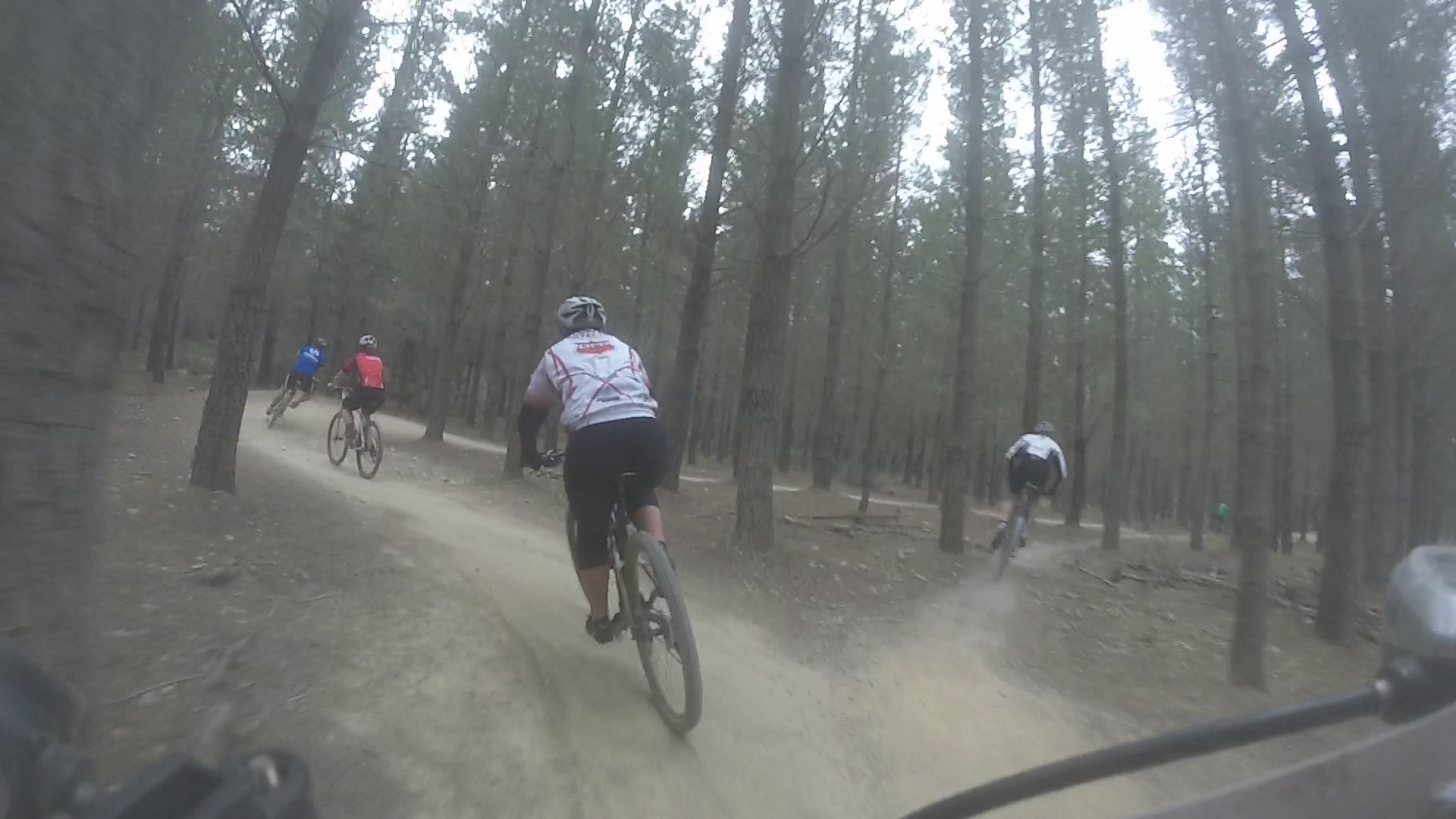 bikes/bluedog2015/vlcsnap-2015-10-19-21h59m12s606.png