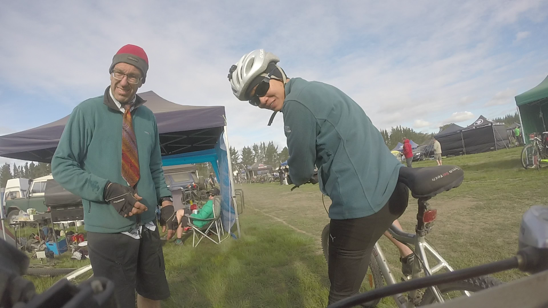 bikes/bluedog2015/vlcsnap-2015-10-19-22h38m16s090.png