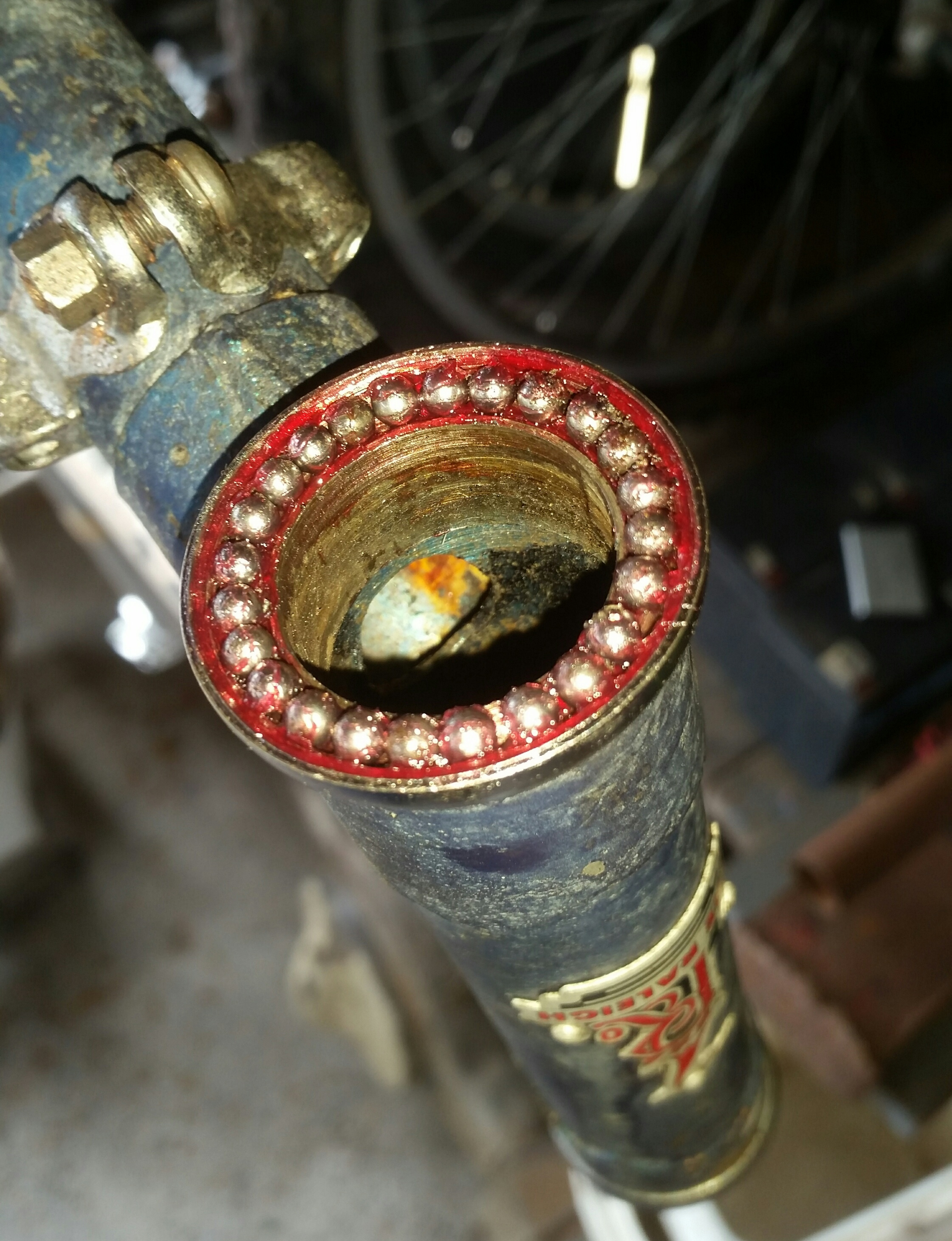 bikes/raleigh_arena/headset/20171231_132859_bottom-bearing.jpg