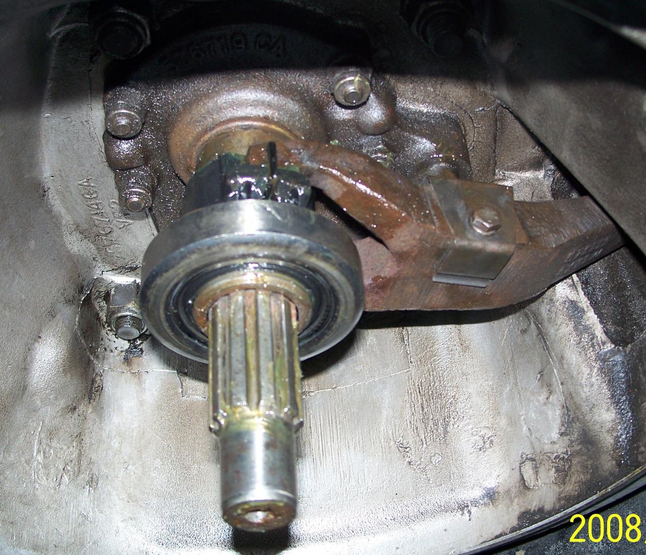 landrover/2008-02-02_202/clutch_thrust_bearing1.jpg
