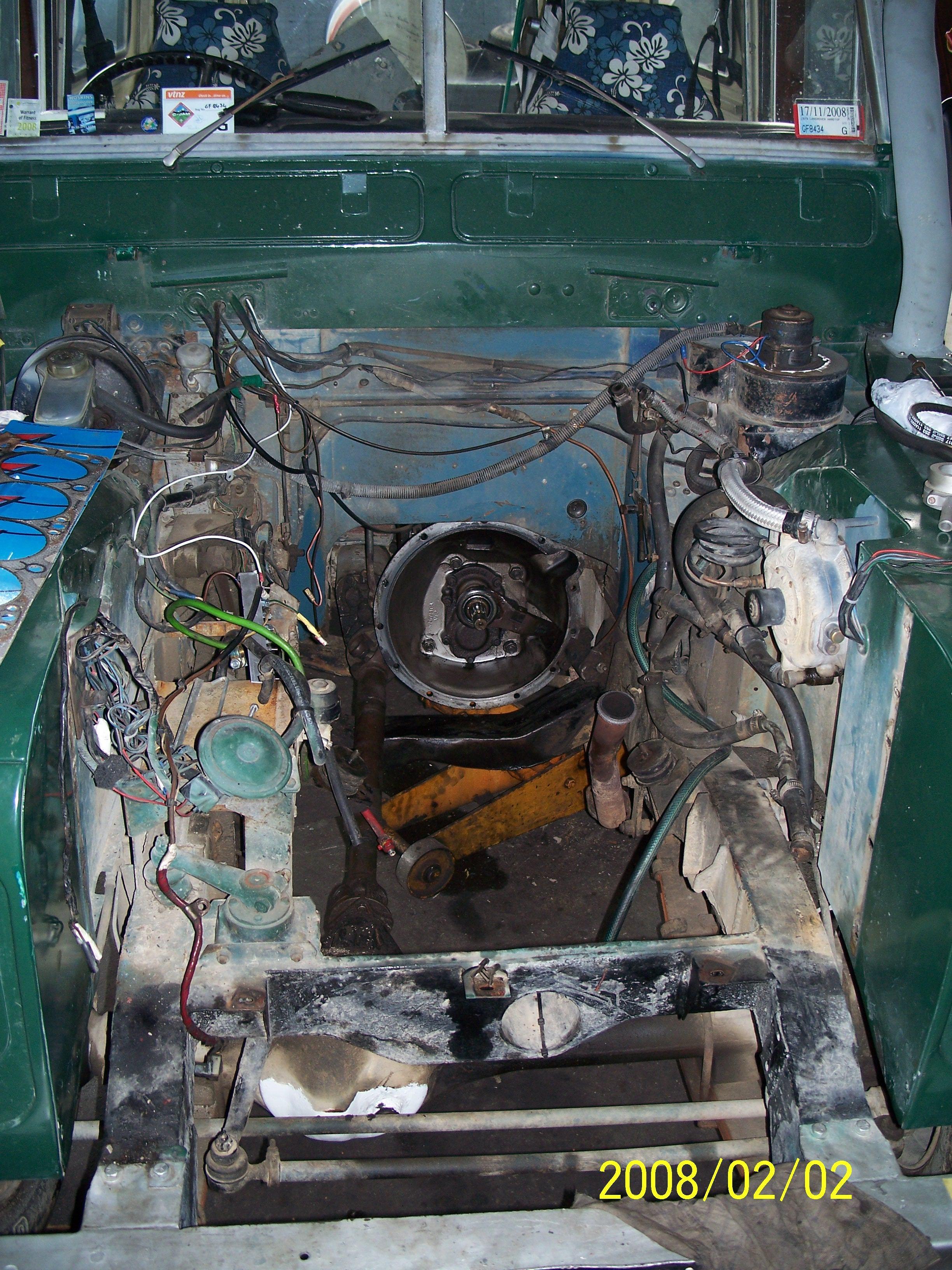 landrover/2008-02-02_202/engine_bay2.jpg