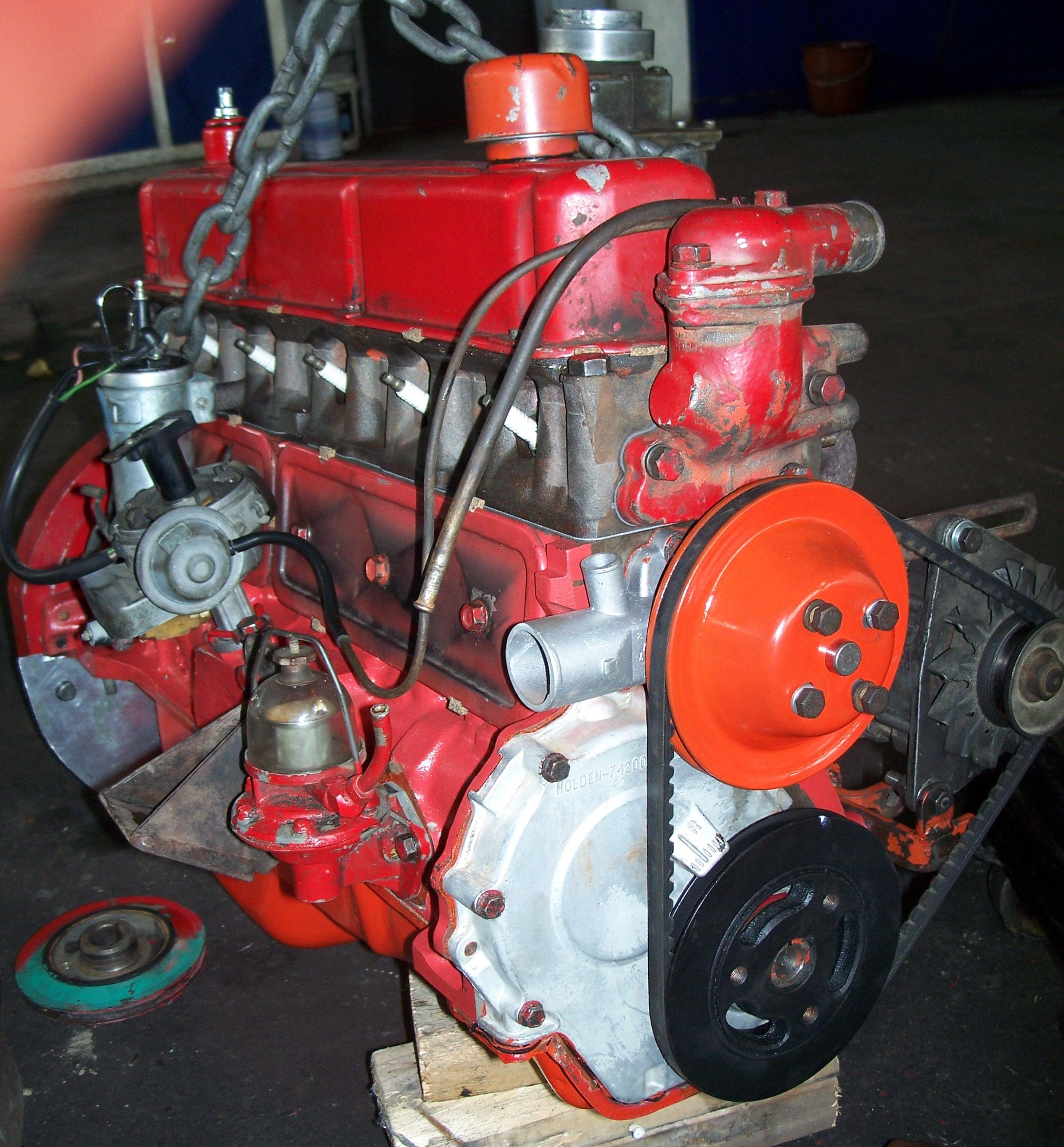 landrover/2008-02-02_202/engine_front_right.jpg