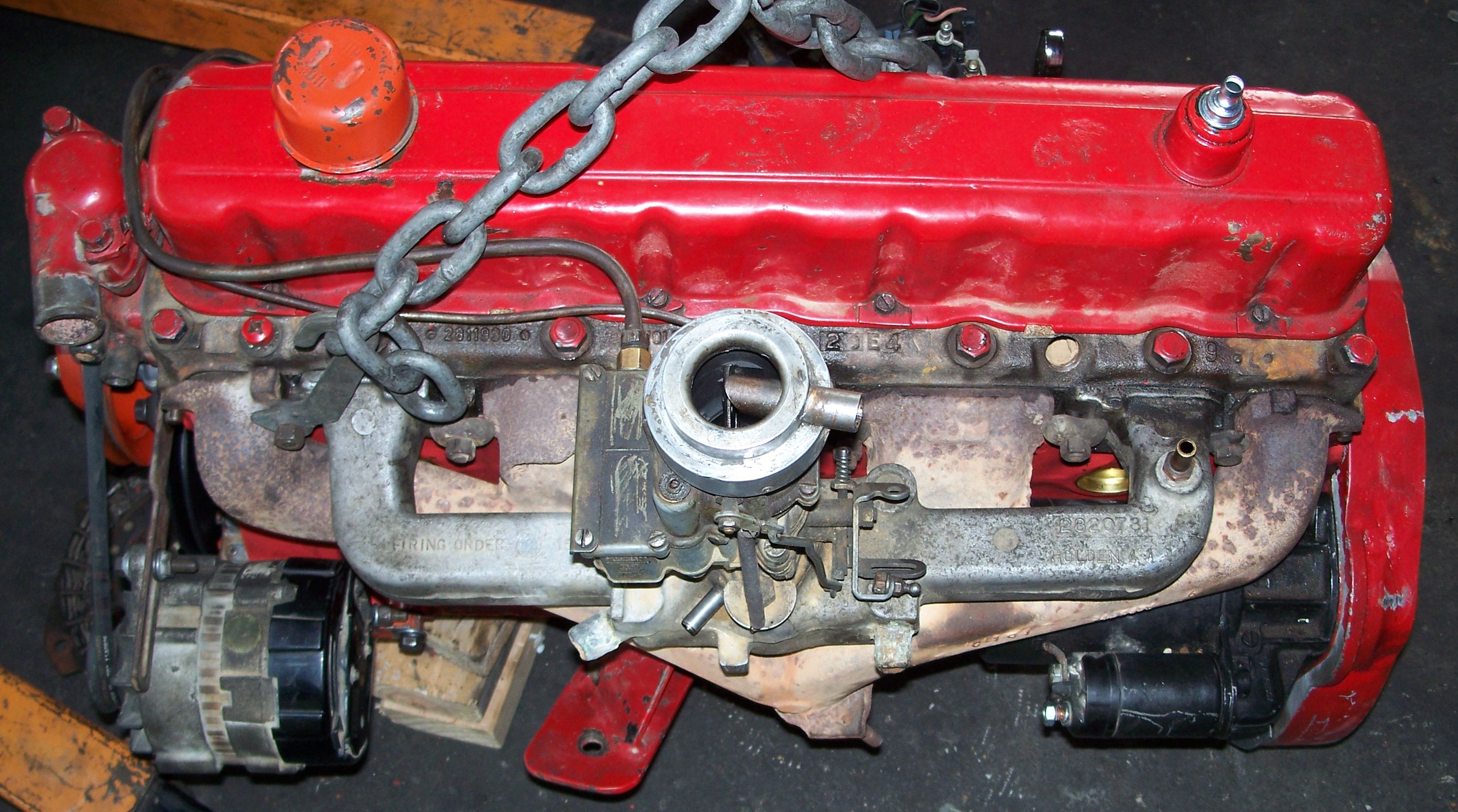 landrover/2008-02-02_202/engine_left_above.jpg