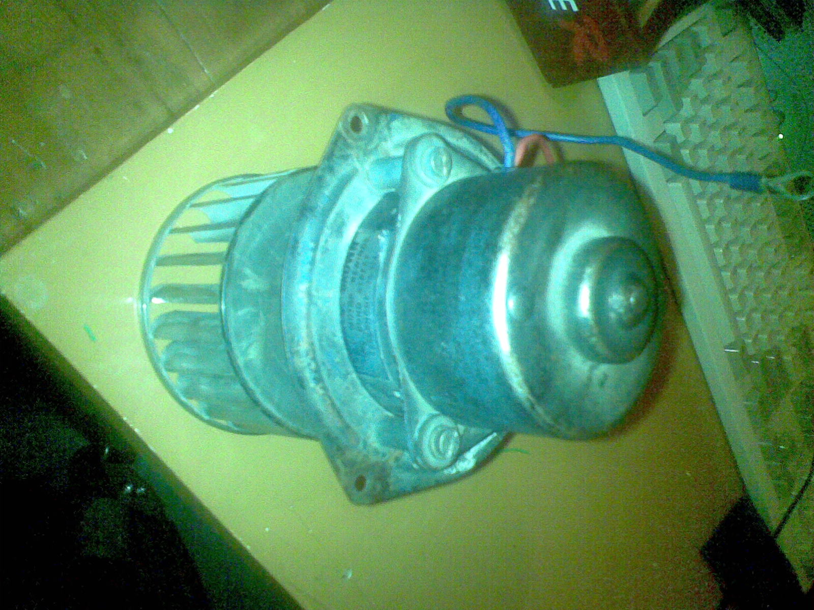 landrover/heater/heatermotor1.jpg