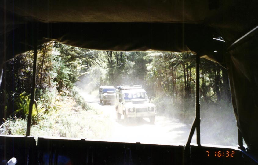nzlro/Ivanz_Landrover_Photos/lr-3.JPG