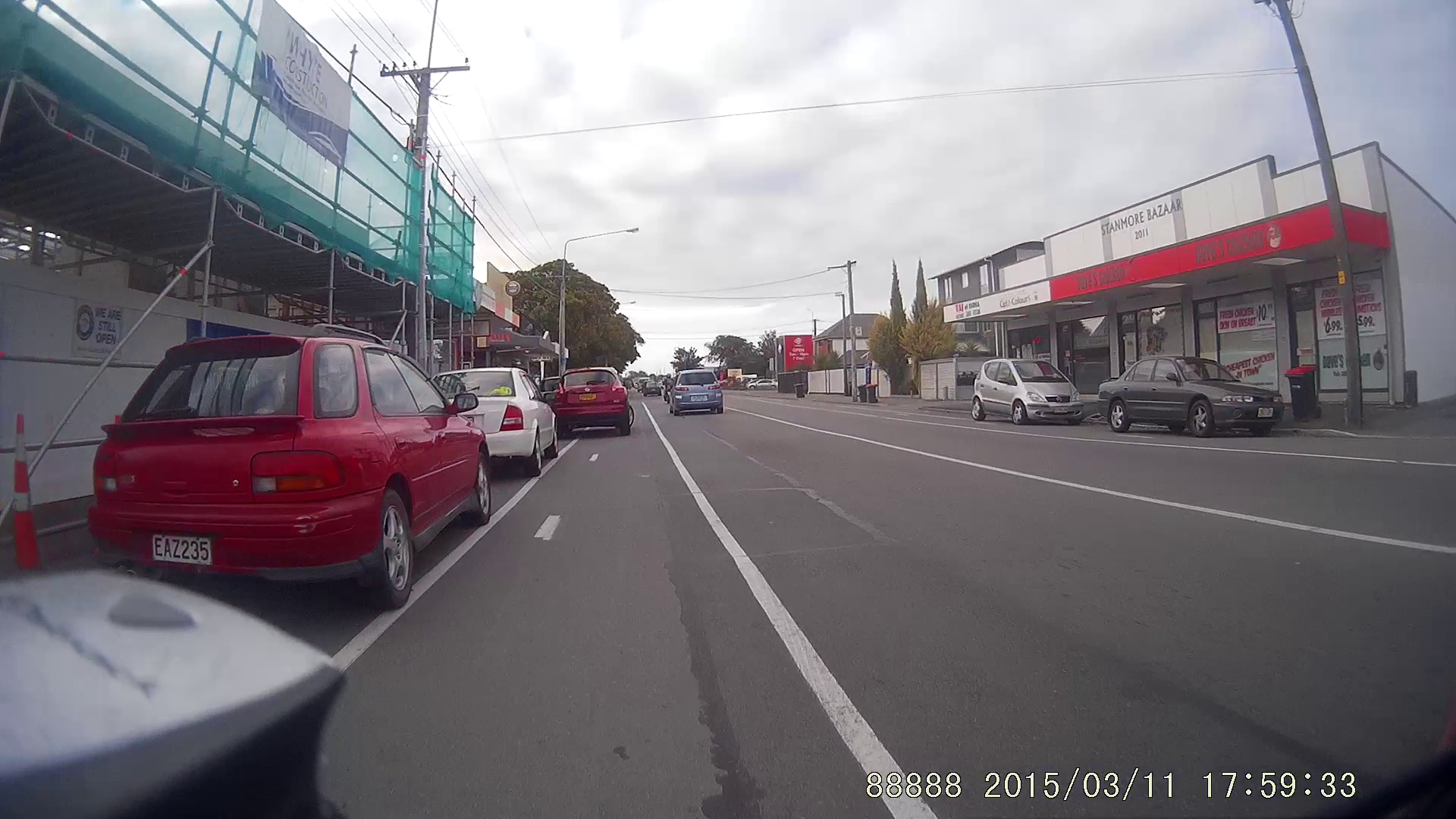 police/vlcsnap-2015-03-11-19h15m10s35.png