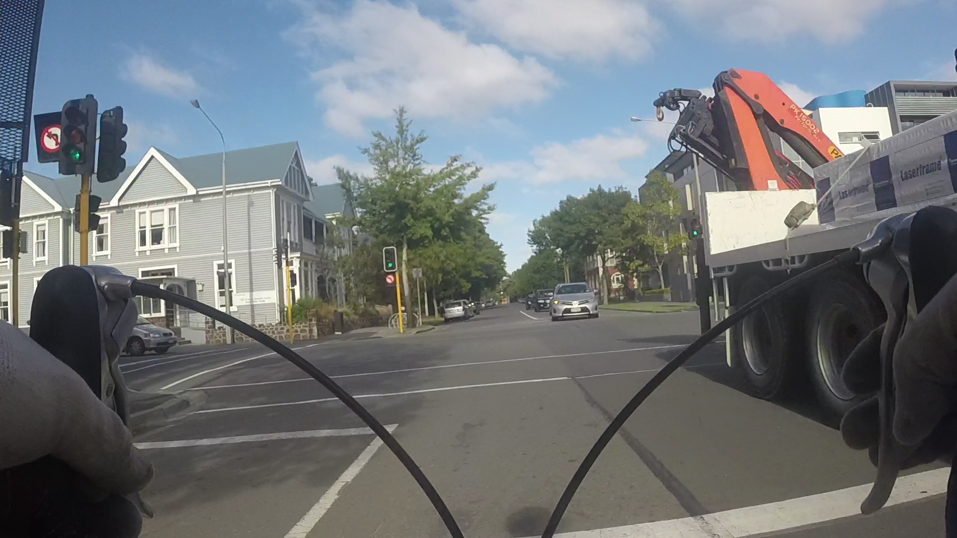 police/vlcsnap-2016-01-14-23h05m12s415.png