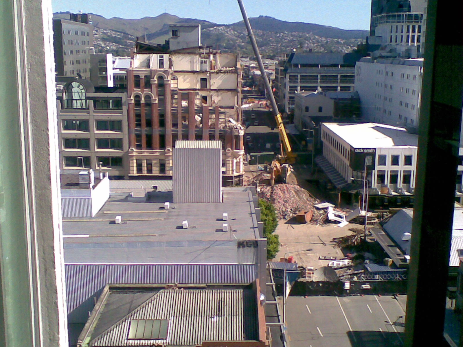 quake/Manchester_courts_demolition.jpg