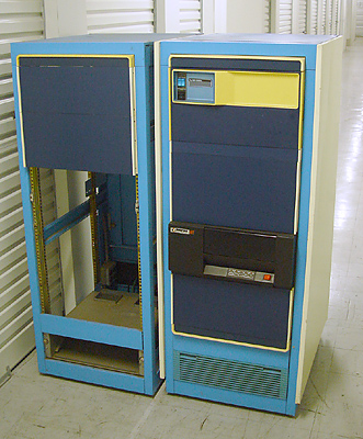 servers/cabinet2.jpg