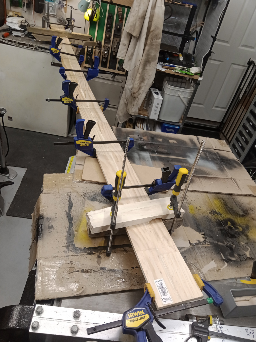 workshop/IMG_20250719_glueup1.jpg